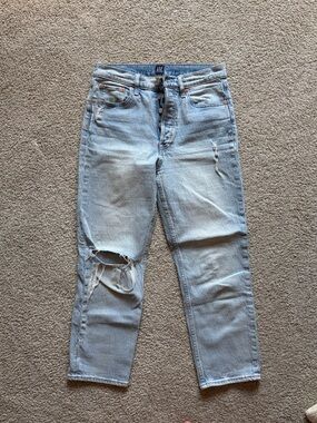 GAP women’s cheeky straight distressed  jeans